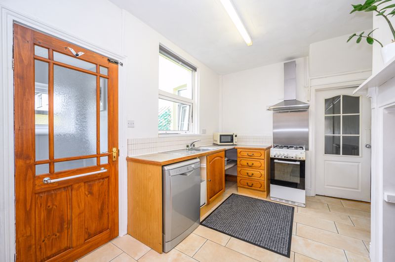 Kitchen- click for photo gallery